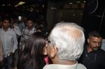 Aishwarya Rai Bachchan with Aradhya return from NY in Mumbai Airport on 23rd April 2013 (68).JPG